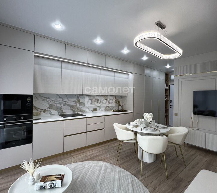 Продаётся 2-комнатная квартира, 56.5 м²