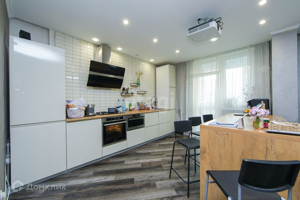 Продаётся 3-комнатная квартира, 86 м²