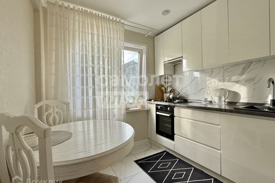 Продаётся 3-комнатная квартира, 58.2 м²