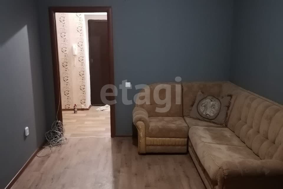 Продаётся 1-комнатная квартира, 37.8 м²