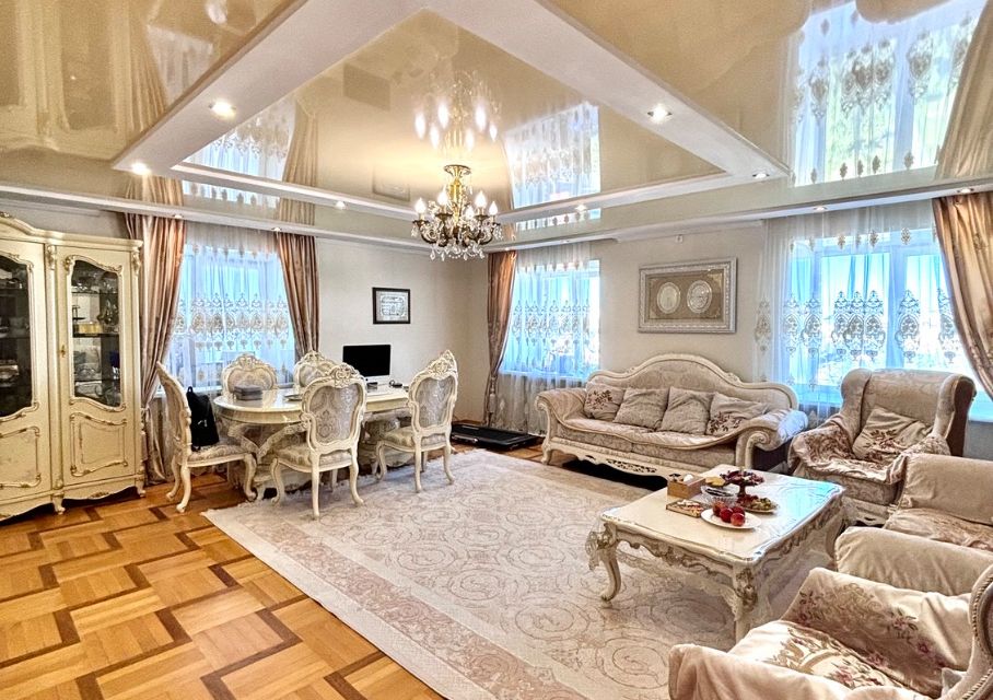 Продаётся 3-комнатная квартира, 98.4 м²