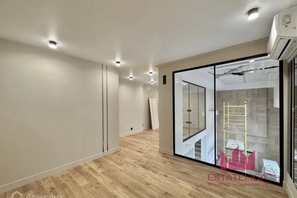 Продаётся 3-комнатная квартира, 120 м²