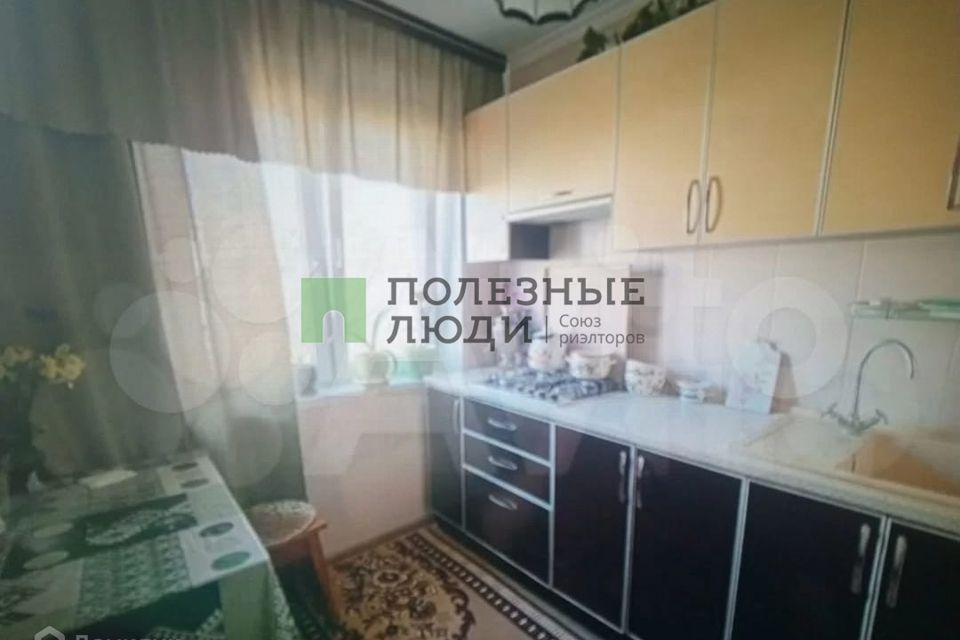 Продаётся 4-комнатная квартира, 62 м²