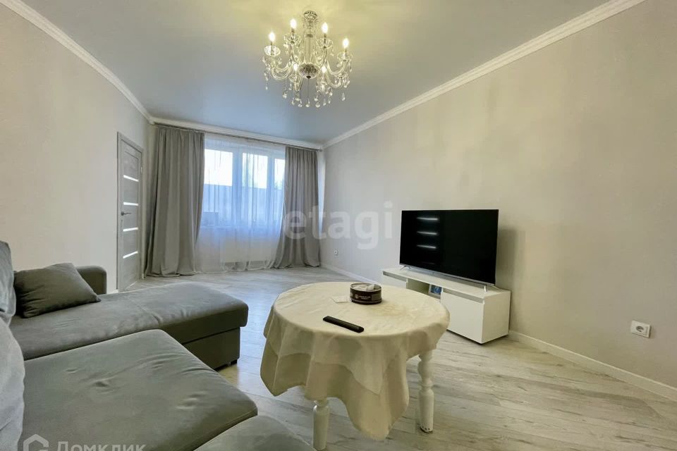 Продаётся 2-комнатная квартира, 82.4 м²