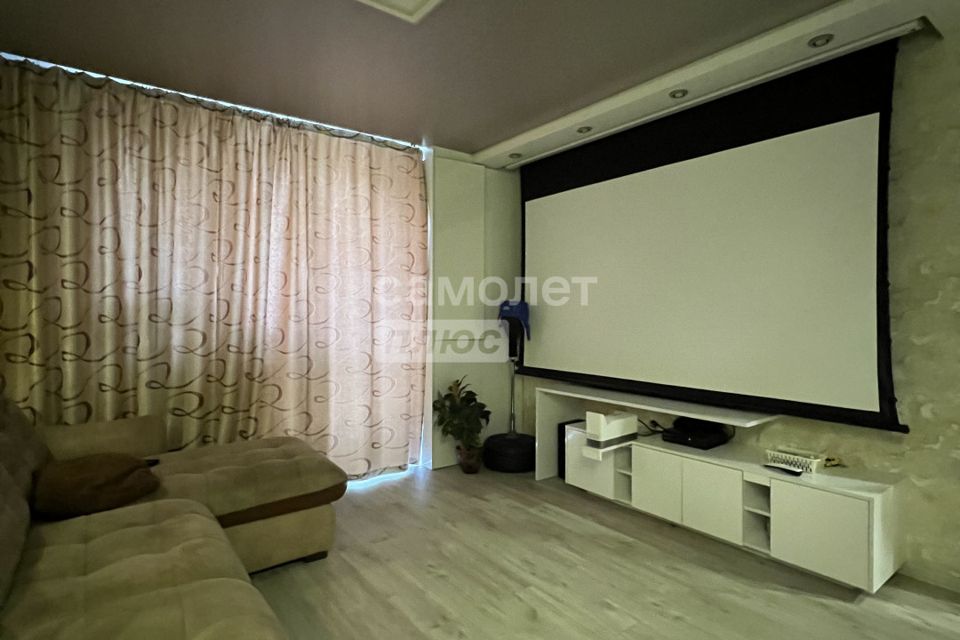 Продаётся 2-комнатная квартира, 64 м²