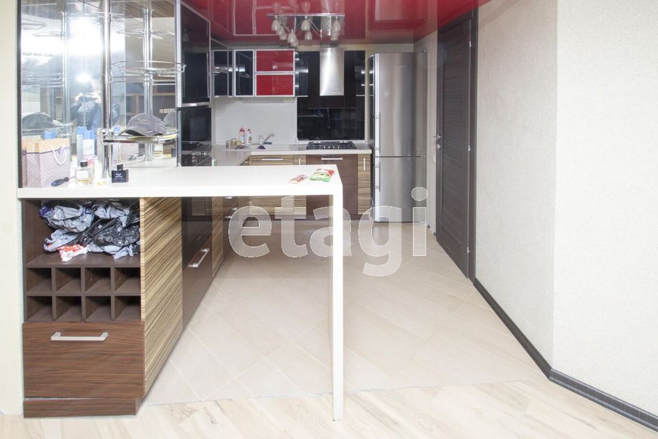Продаётся 3-комнатная квартира, 90.9 м²