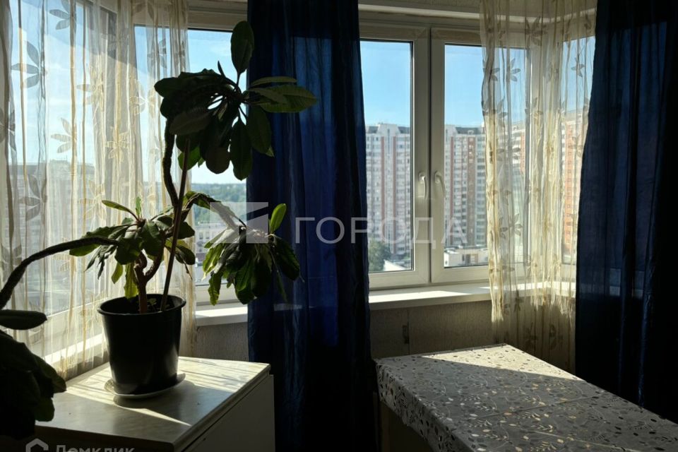 Продаётся 2-комнатная квартира, 62.2 м²