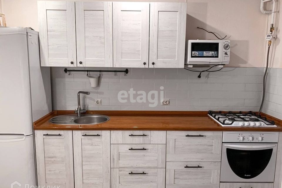 Продаётся 2-комнатная квартира, 57.7 м²