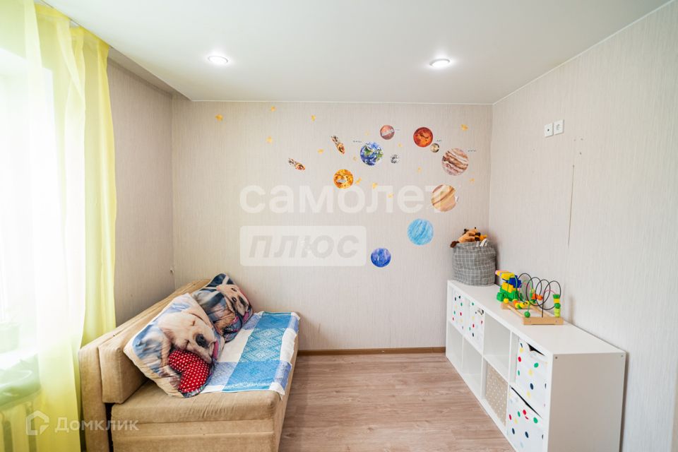 Продаётся 4-комнатная квартира, 79.4 м²