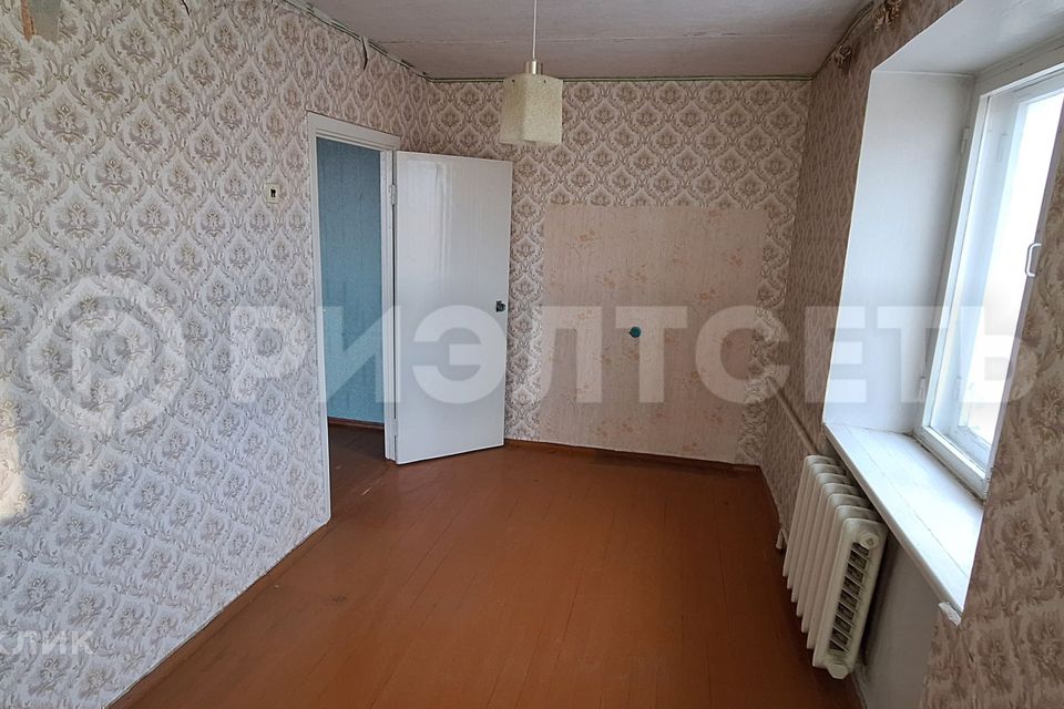 Продаётся 3-комнатная квартира, 51.7 м²