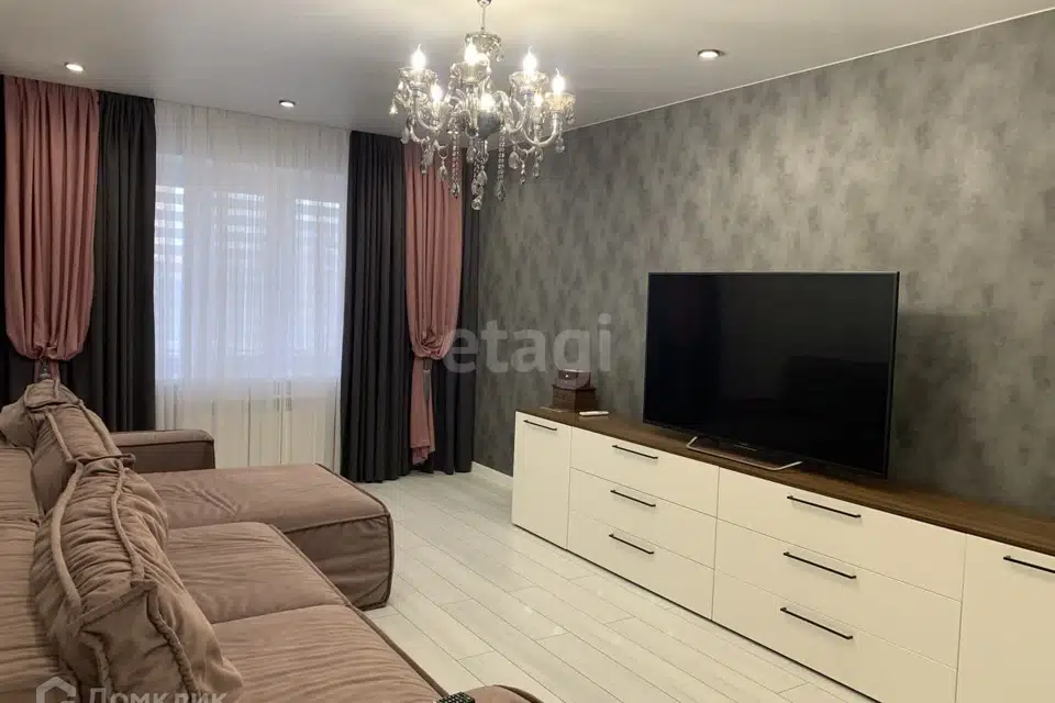 Продаётся 2-комнатная квартира, 71.5 м²