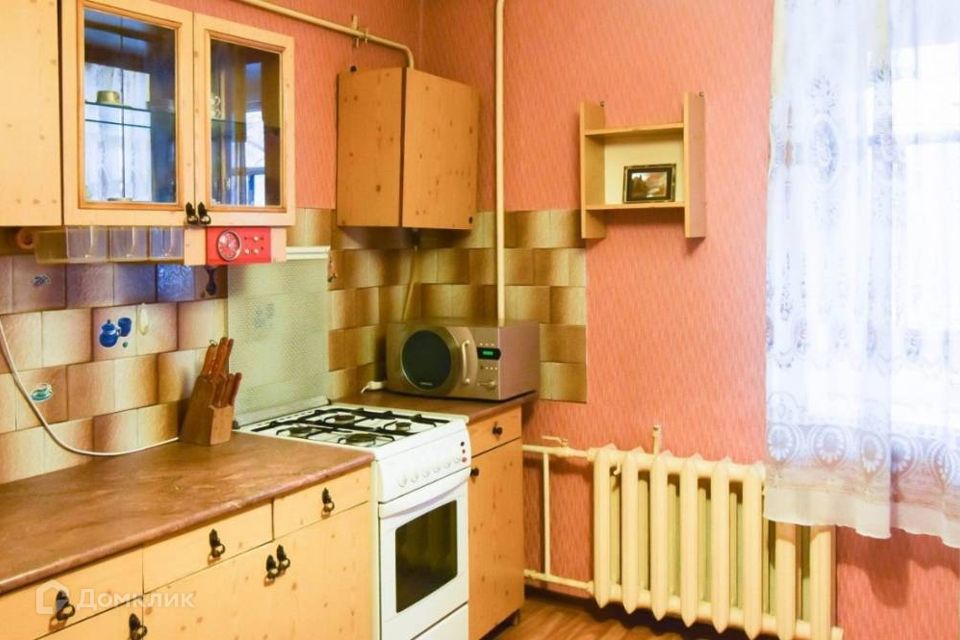 Сдаётся 1-комнатная квартира, 42 м²