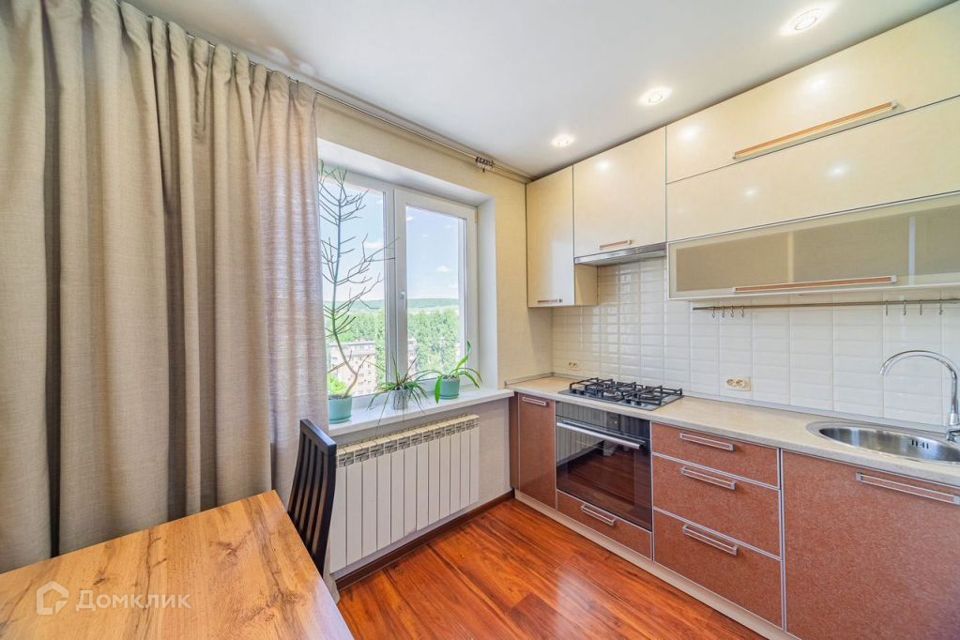 Продаётся 1-комнатная квартира, 38 м²