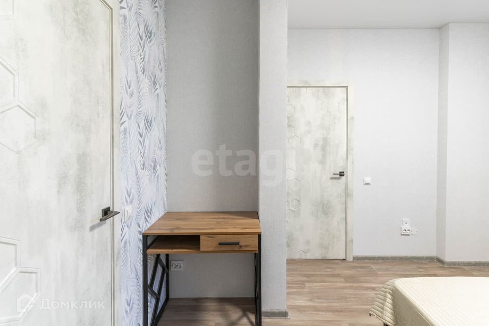 Продаётся 1-комнатная квартира, 43.6 м²