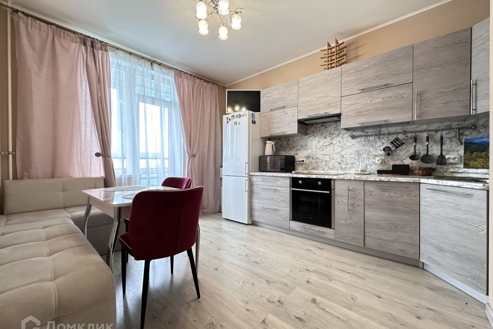 Продаётся 1-комнатная квартира, 37.2 м²