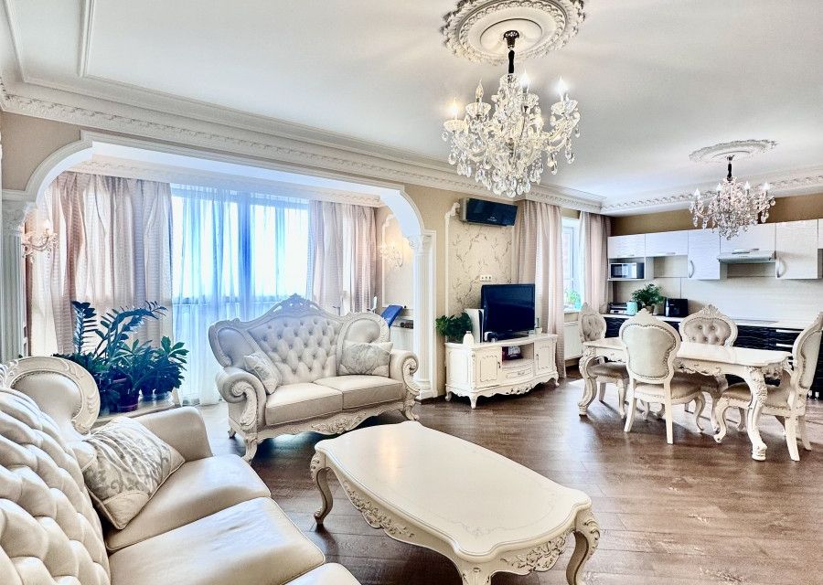 Продаётся 3-комнатная квартира, 98.6 м²
