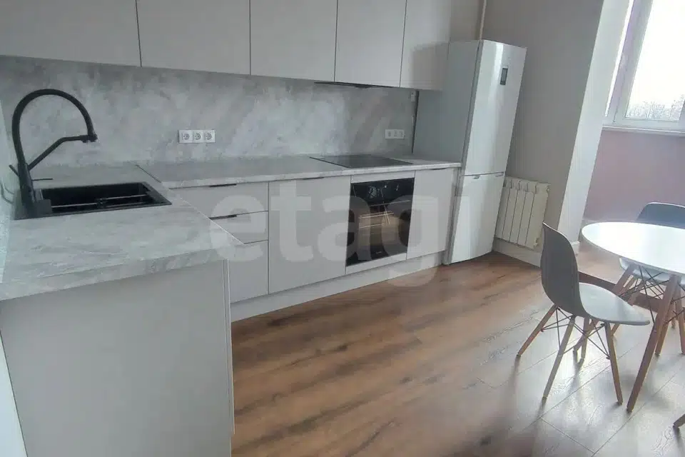 Продаётся 1-комнатная квартира, 43.5 м²