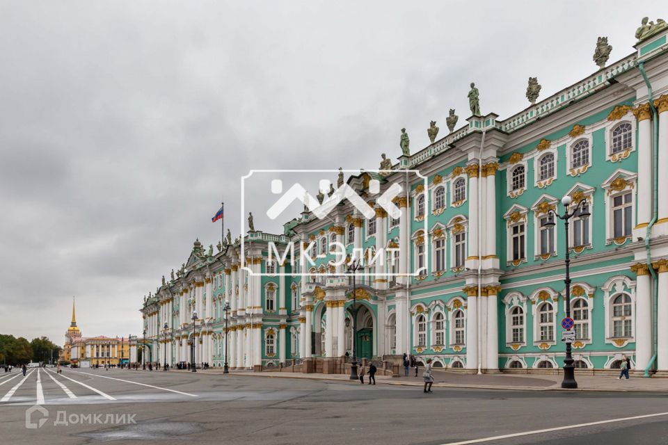 Продаётся 4-комнатная квартира, 169 м²