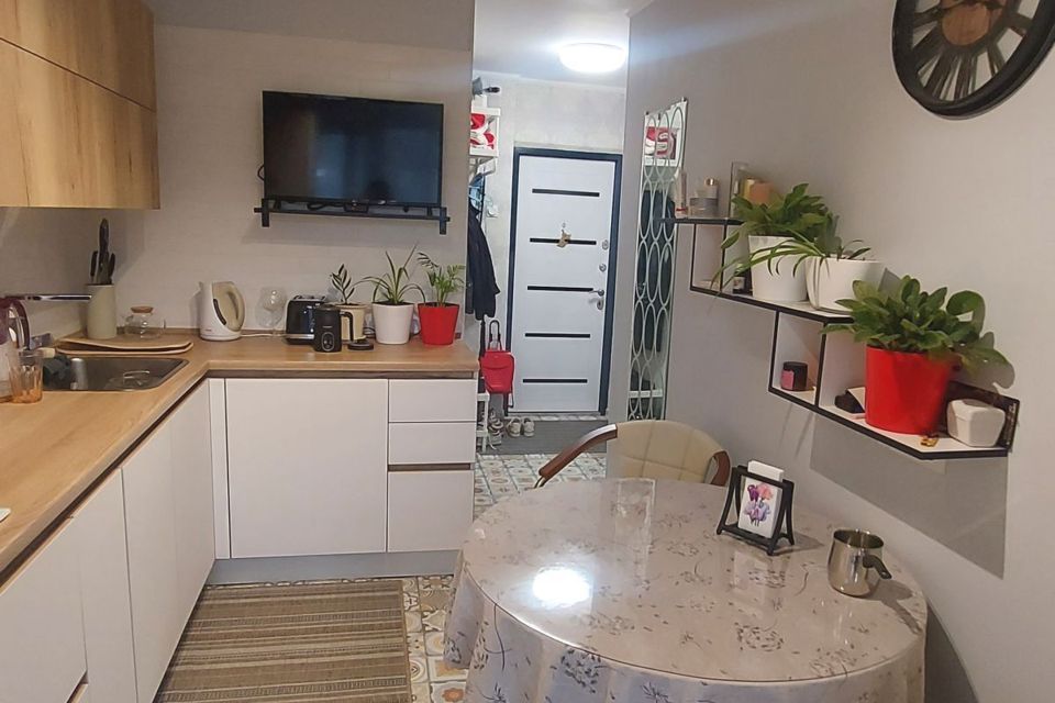Продаётся 1-комнатная квартира, 35.8 м²