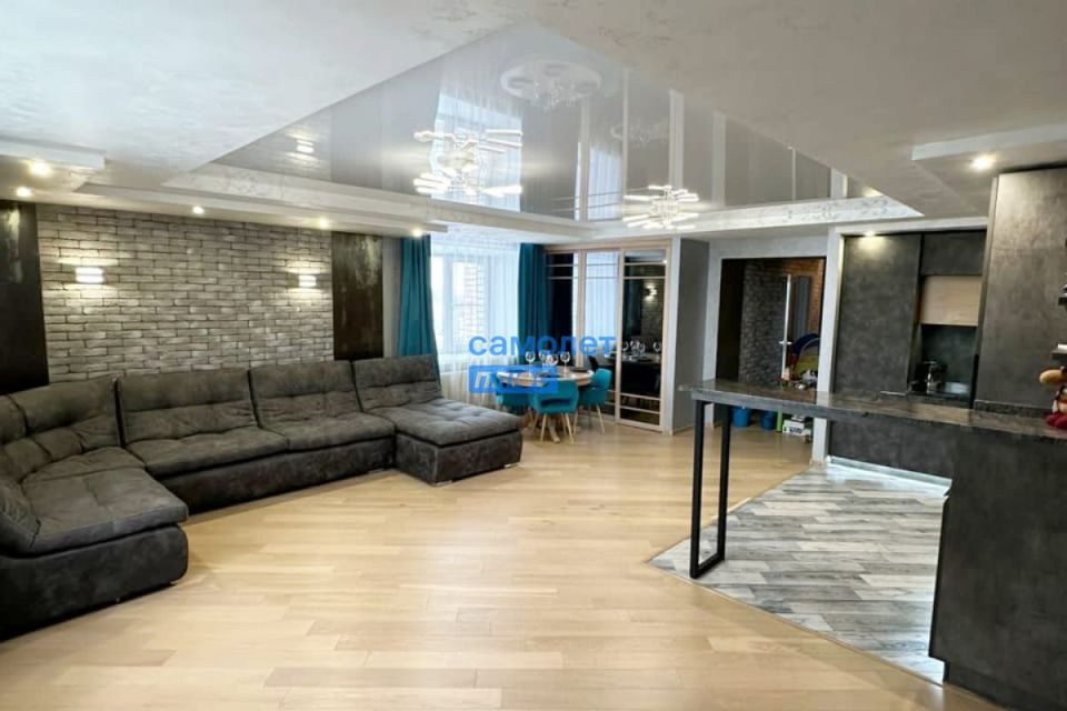 Продаётся 3-комнатная квартира, 81.6 м²
