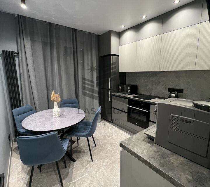 Сдаётся 1-комнатная квартира, 42 м²