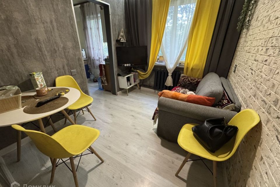 Продаётся 3-комнатная квартира, 60 м²