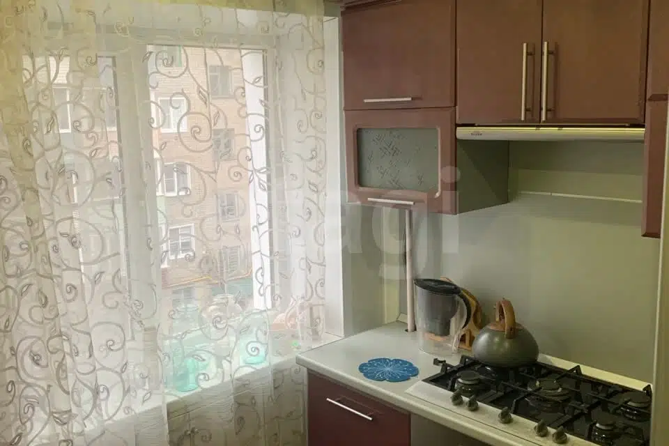 Продаётся 3-комнатная квартира, 61.6 м²