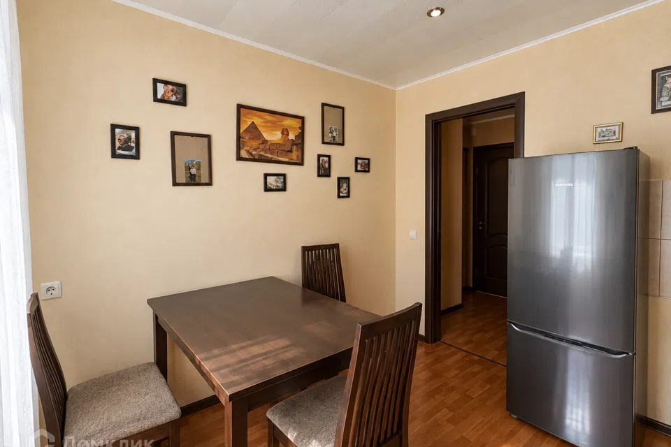 Продаётся 2-комнатная квартира, 59.2 м²