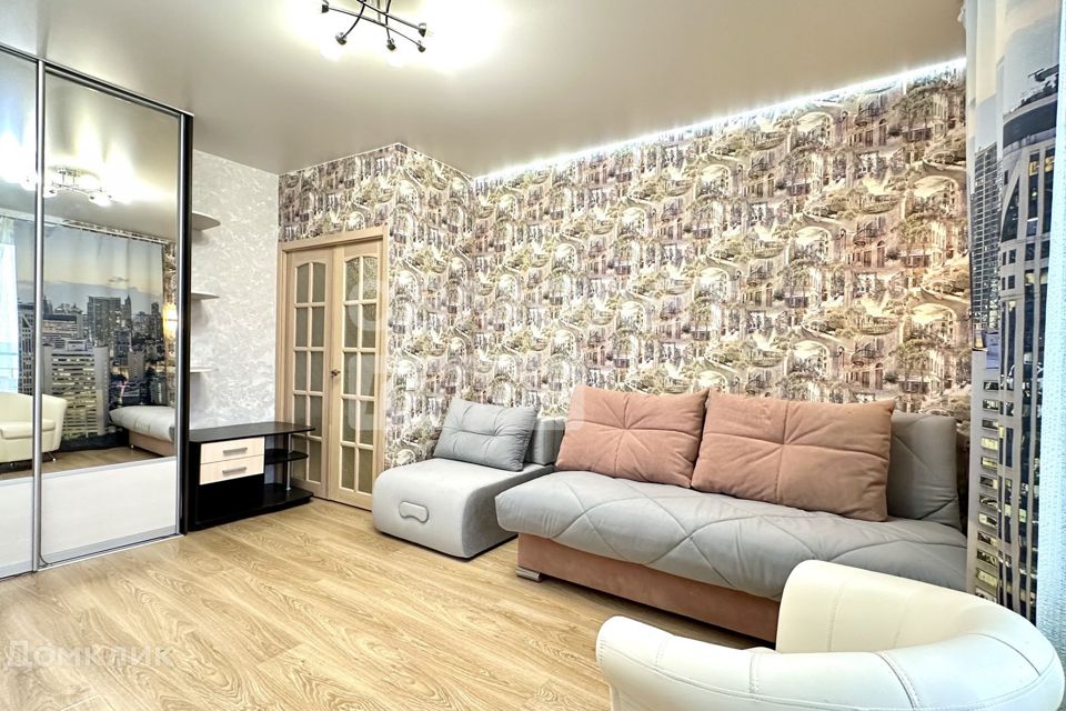 Продаётся 1-комнатная квартира, 35.9 м²