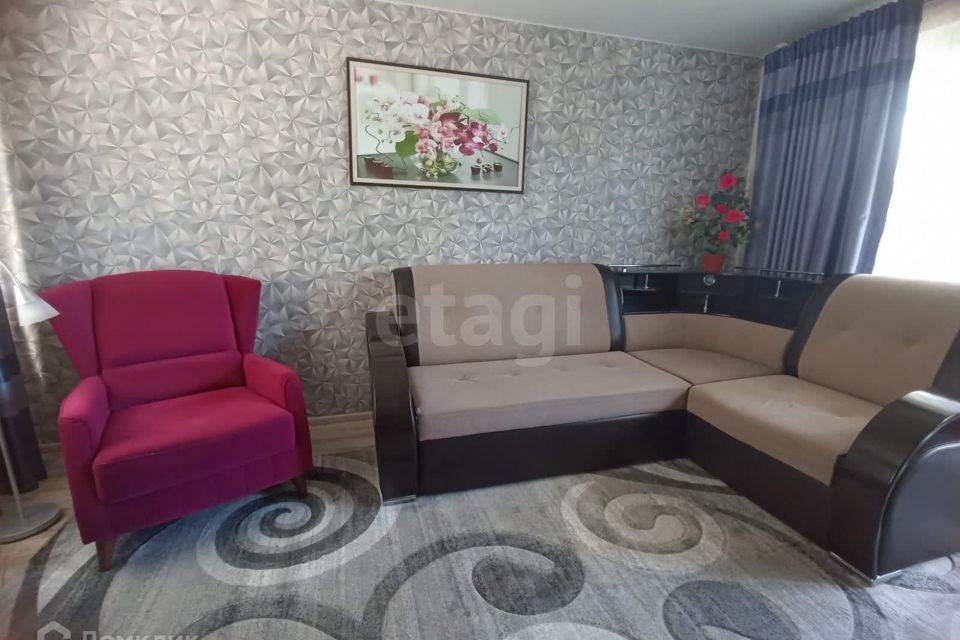 Продаётся 4-комнатная квартира, 71.3 м²