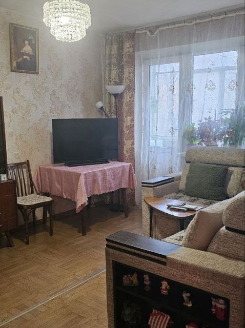Продаётся 3-комнатная квартира, 57.4 м²
