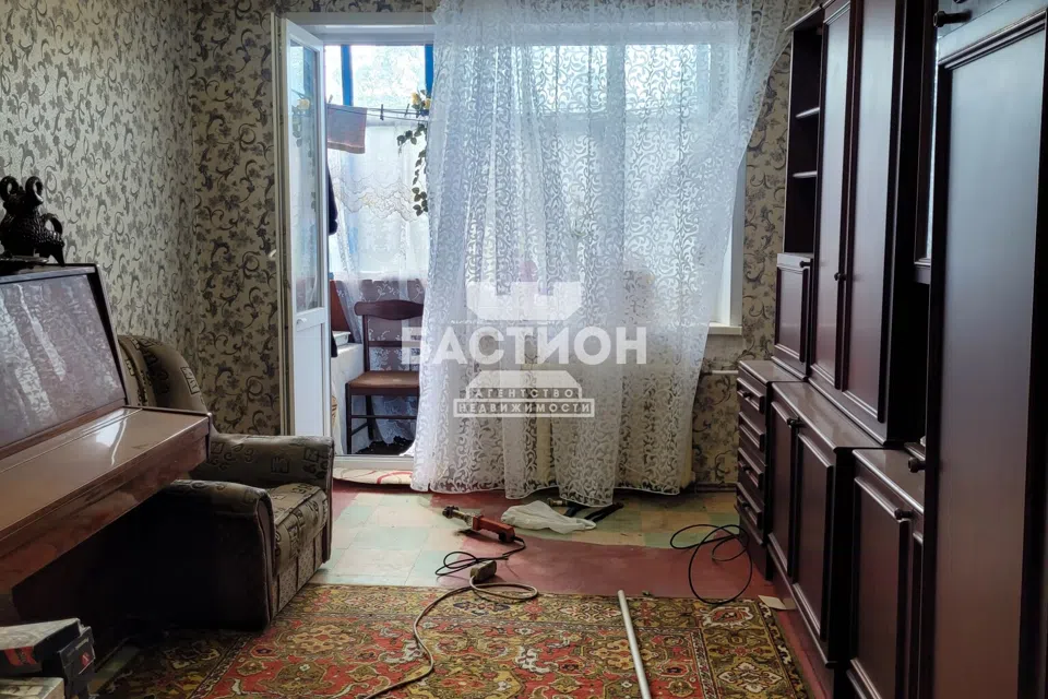 Продаётся 3-комнатная квартира, 52.9 м²
