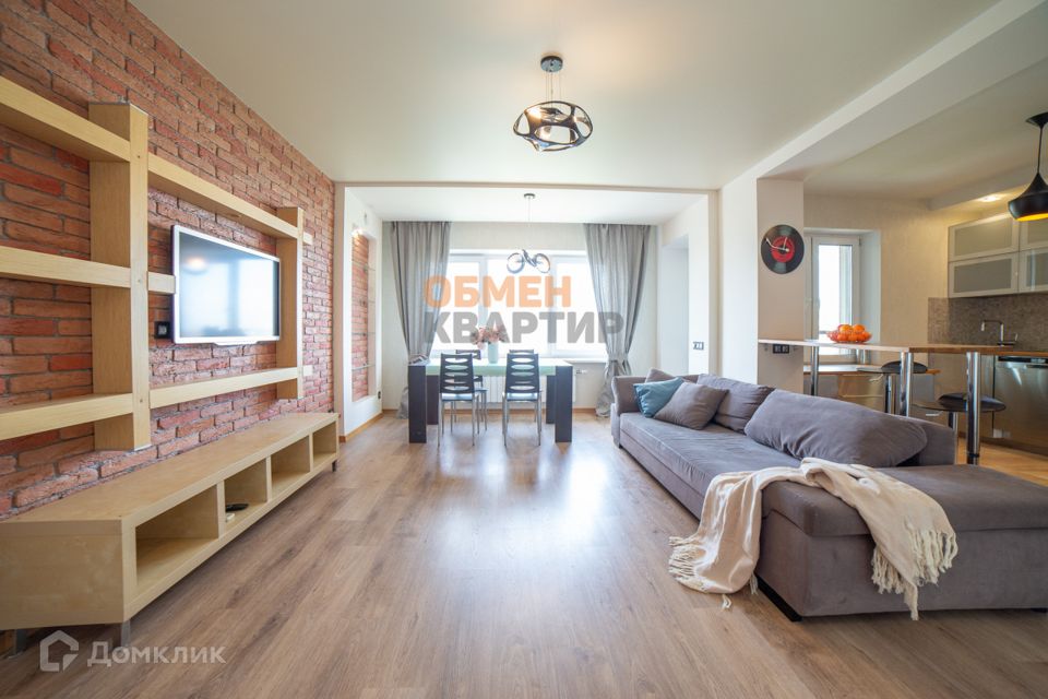 Сдаётся 3-комнатная квартира, 102.6 м²