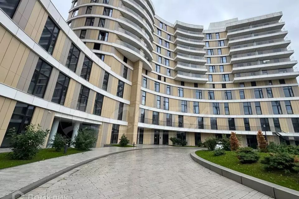 Продаётся 4-комнатная квартира, 149.1 м²