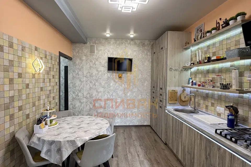 Продаётся 1-комнатная квартира, 42.9 м²