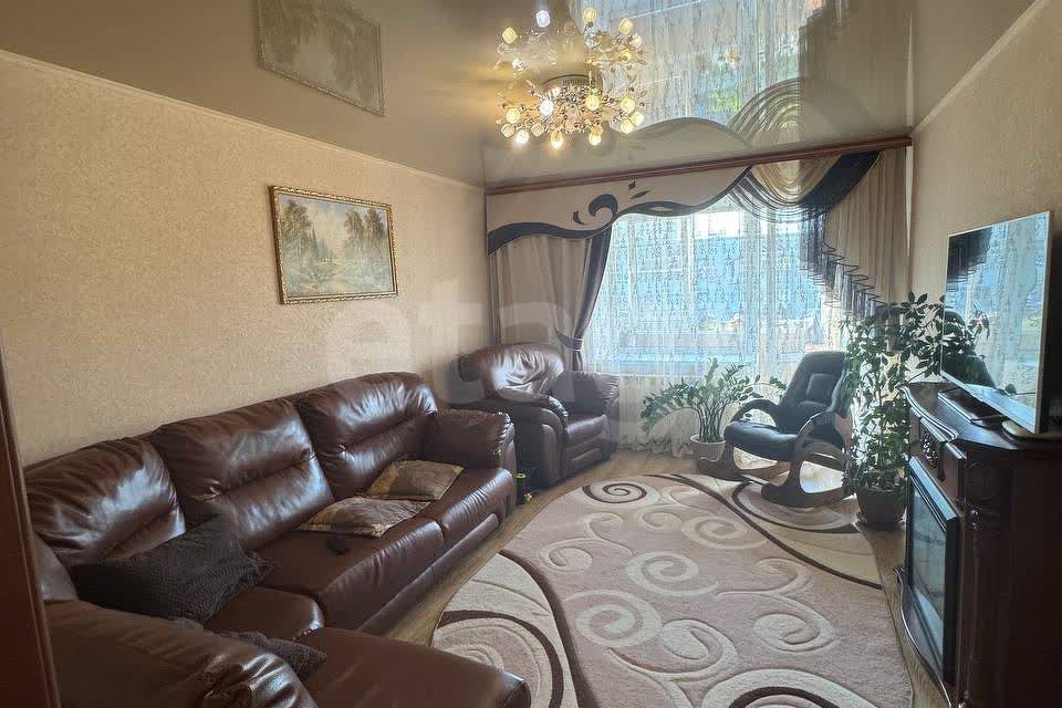 Продаётся 3-комнатная квартира, 57.7 м²