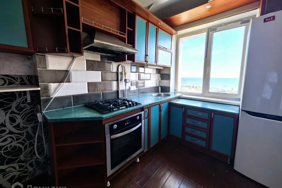 Продаётся 3-комнатная квартира, 57.3 м²
