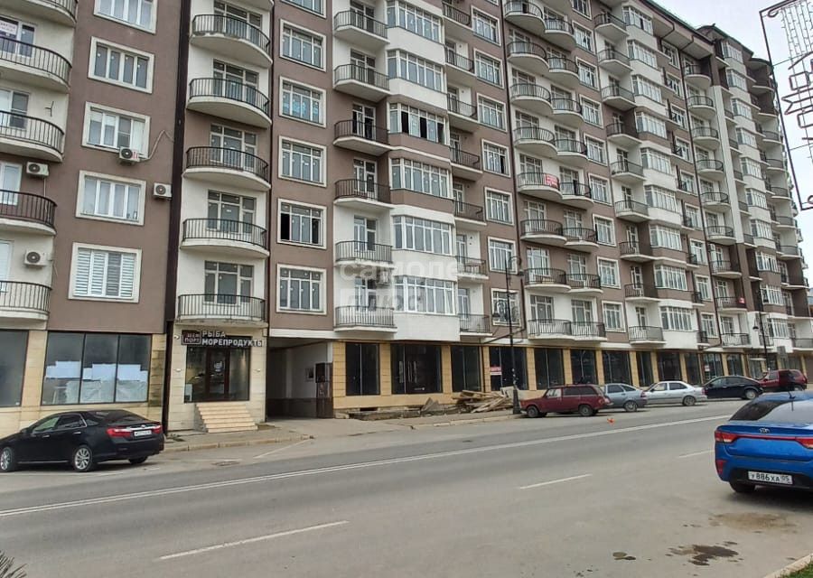 Продаётся 4-комнатная квартира, 137 м²
