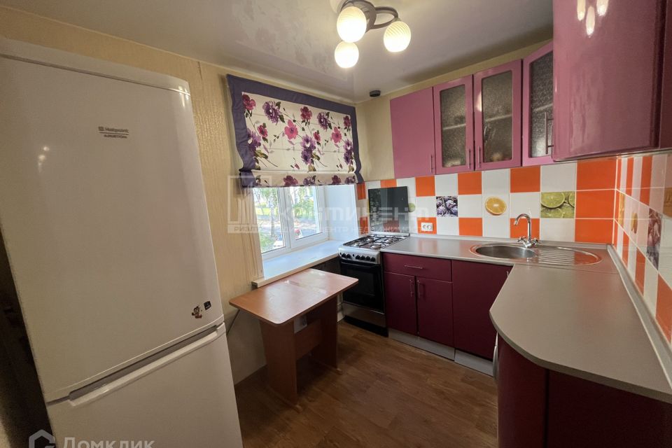 Продаётся 3-комнатная квартира, 50.1 м²