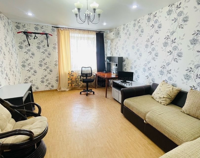 Сдаётся 1-комнатная квартира, 42 м²
