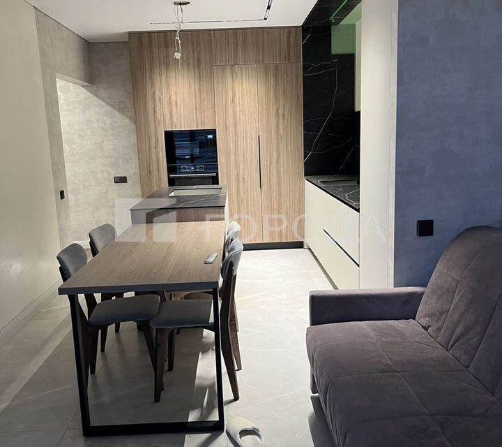 Продаётся 4-комнатная квартира, 90 м²