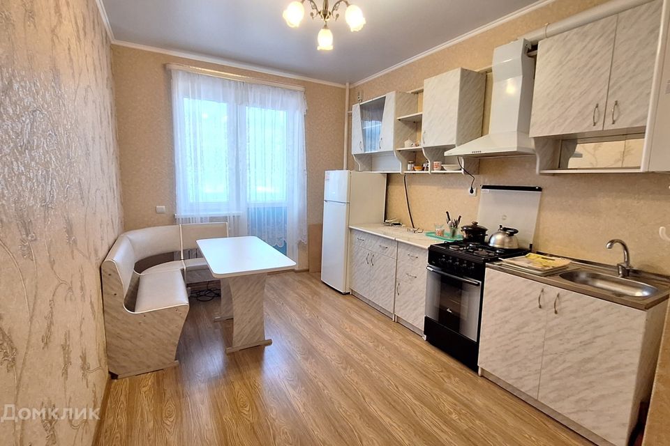 Продаётся 1-комнатная квартира, 43 м²