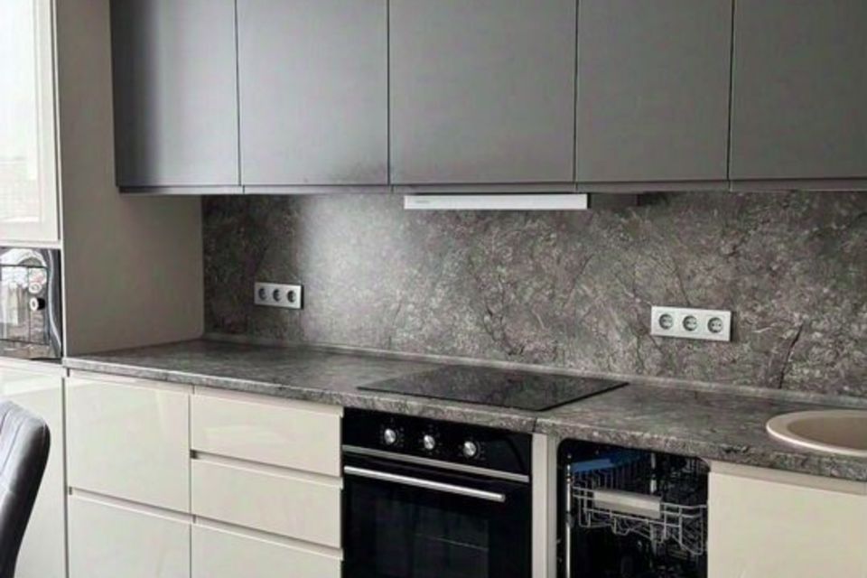 Продаётся 2-комнатная квартира, 56.6 м²