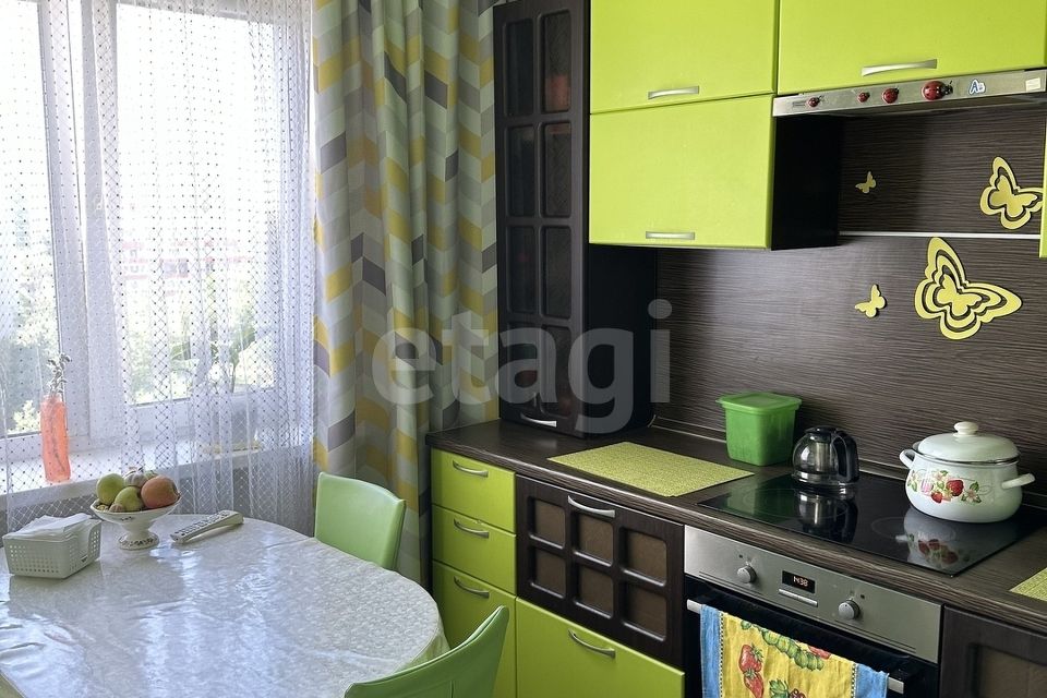 Продаётся 3-комнатная квартира, 65.2 м²