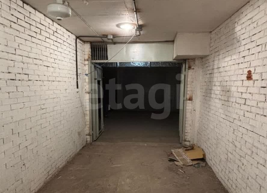 Продаётся машиноместо, 16 м²