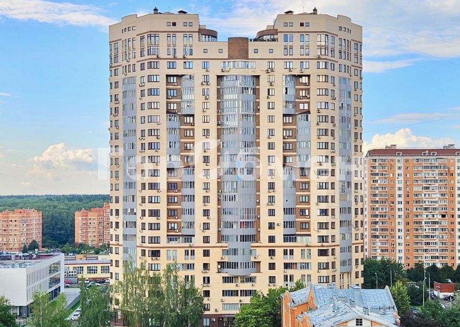 Продаётся 1-комнатная квартира, 59.1 м²