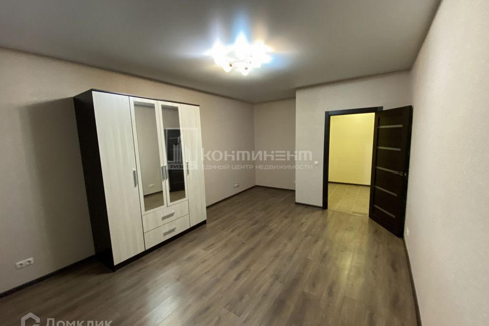 Продаётся 1-комнатная квартира, 43 м²
