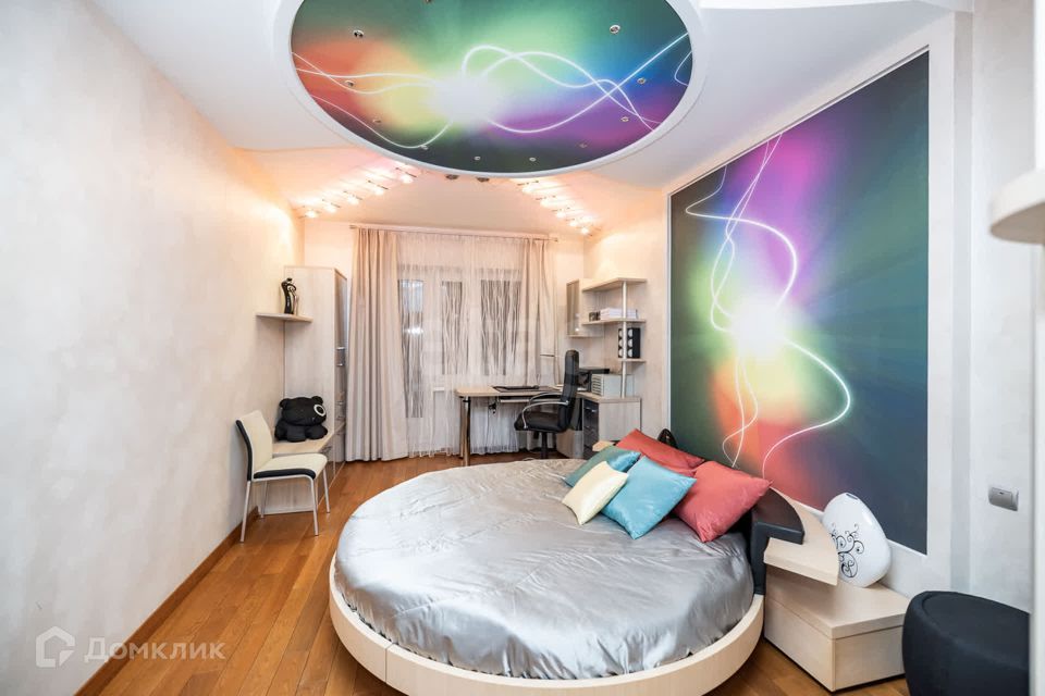 Продаётся 3-комнатная квартира, 117.4 м²
