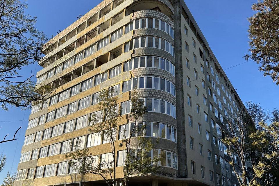Продаётся 3-комнатная квартира, 107.3 м²
