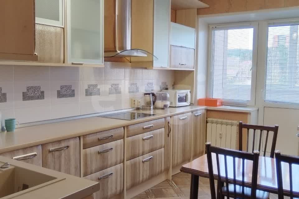 Продаётся 2-комнатная квартира, 60.4 м²